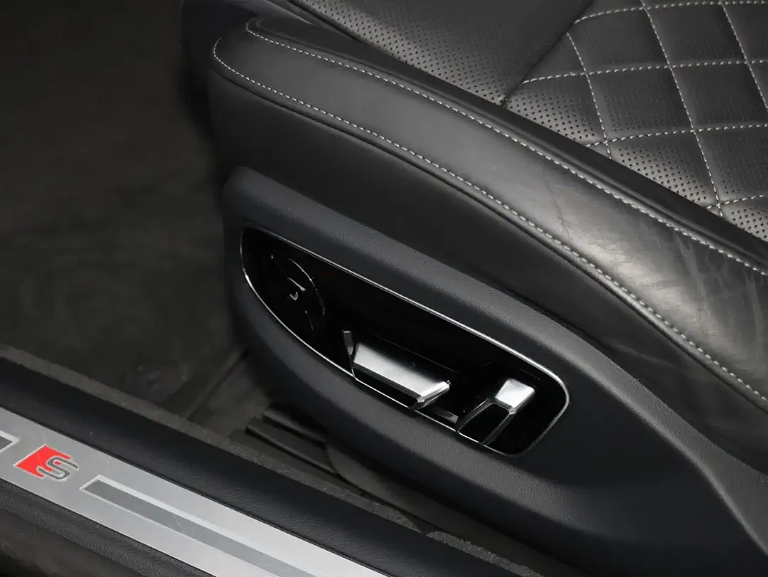 Audi S8 4.0 TFSI quattro - Thumbnail 7