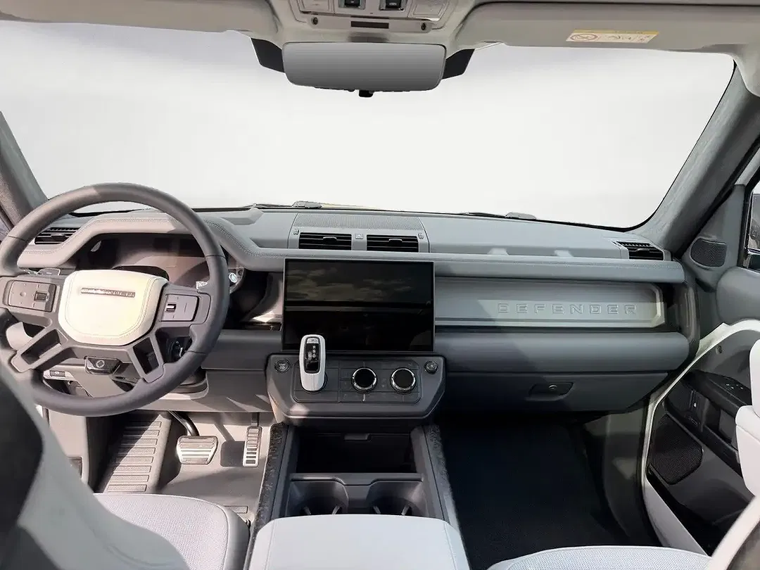 Land Rover Defender P635 OCTA 110 - Thumbnail 13