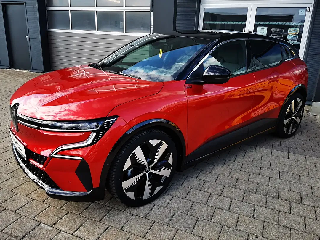 Renault Megane E-Tech EV60 Techno - Thumbnail 4