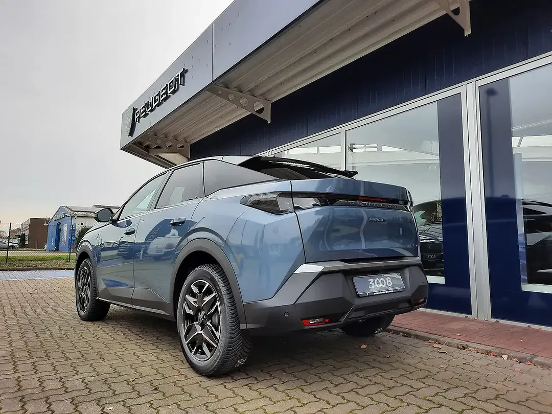 Peugeot 3008 e-DSC6 GT - Thumbnail 5