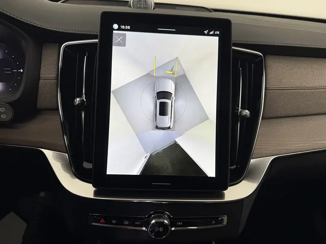 Volvo XC90 T8 PHEV Hybrid AWD Recharge Ultra Dark - Thumbnail 9
