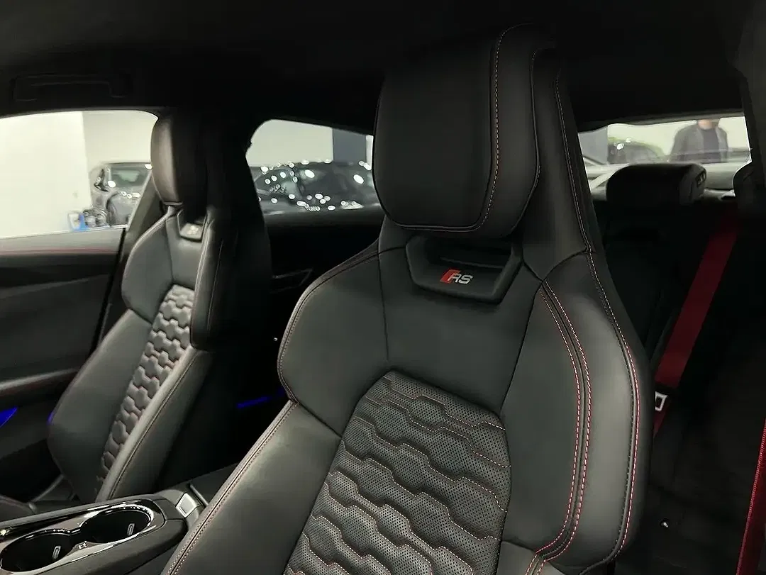 Audi RS e-tron GT plus - foto 15