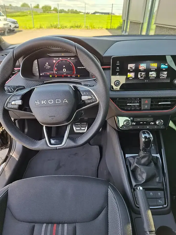 Skoda Kamiq 1.5 TSI DSG Monte Carlo - Thumbnail 9