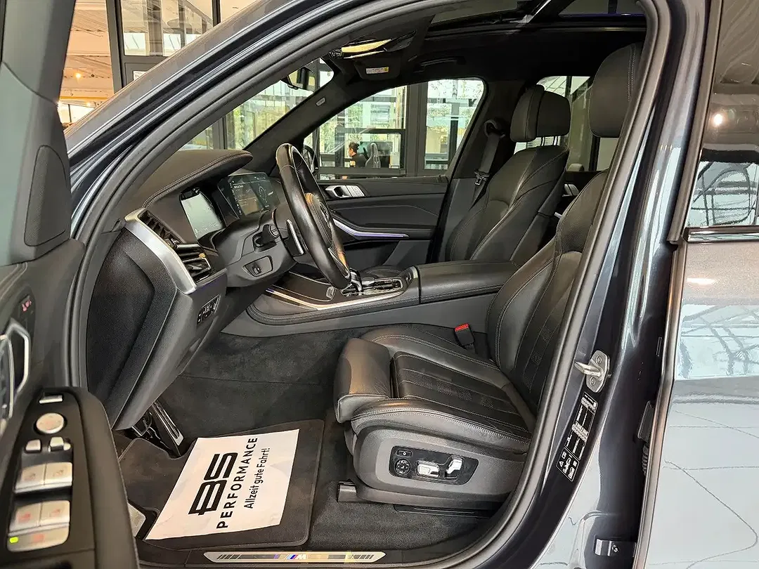 BMW X7 - foto 8