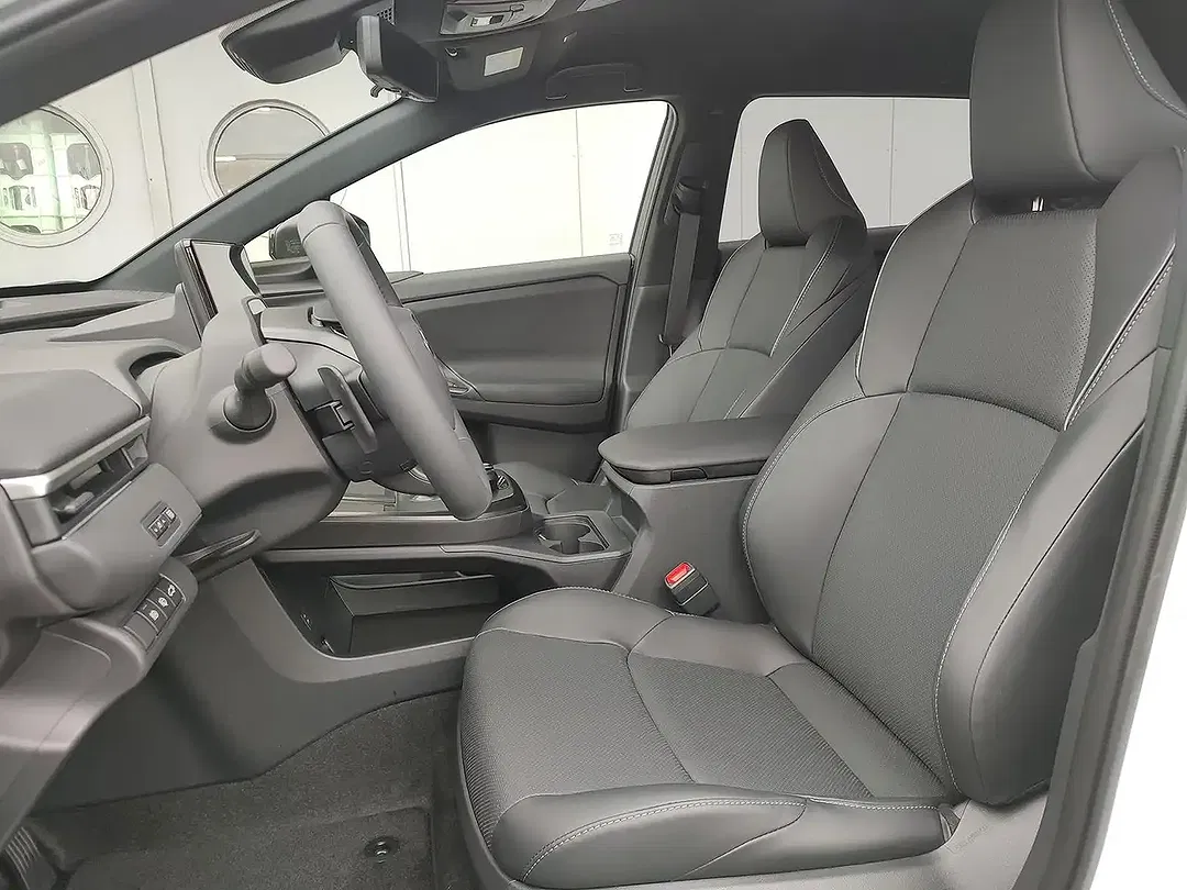 Subaru Solterra AWD Comfort - Thumbnail 11