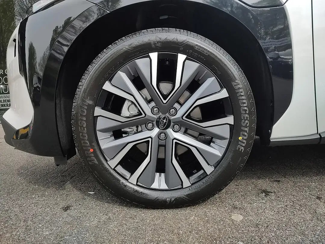 Subaru Solterra AWD Comfort - Thumbnail 8