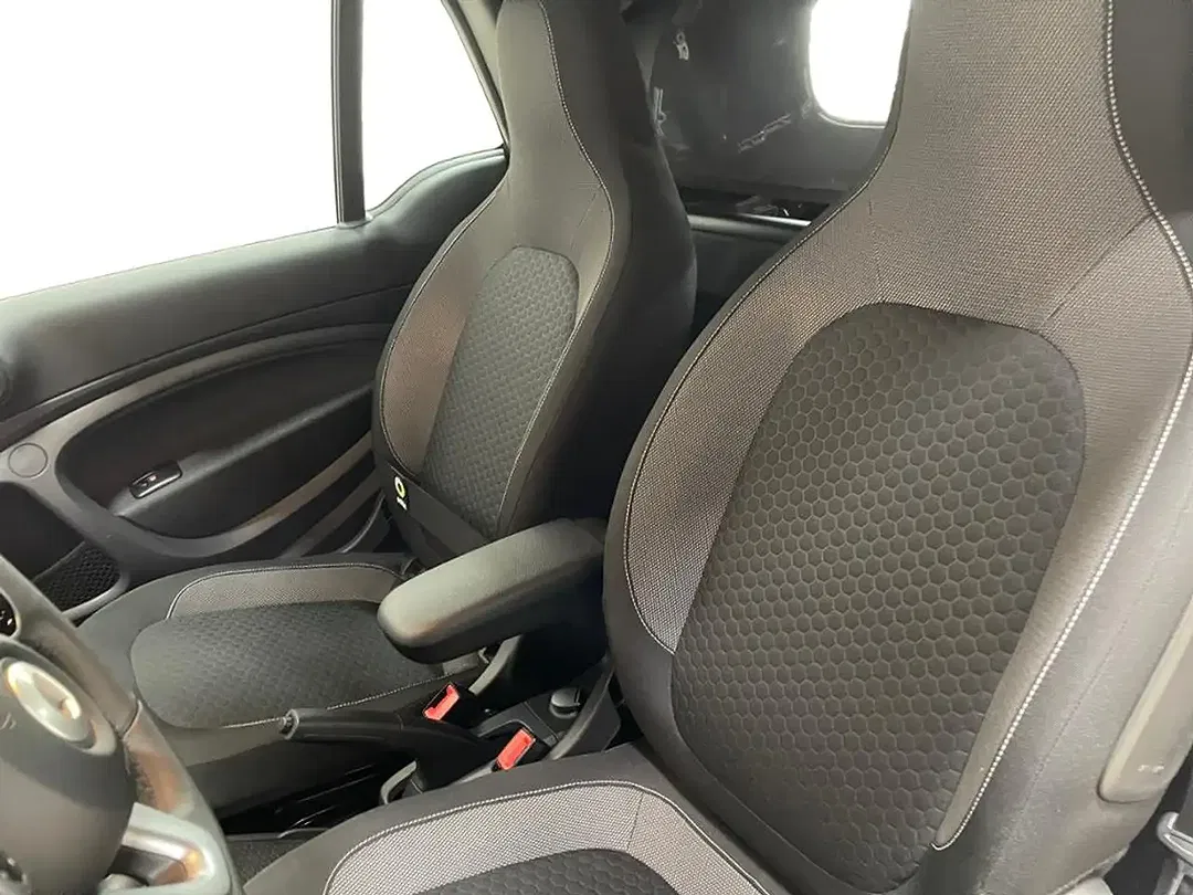 smart forTwo - Thumbnail 11