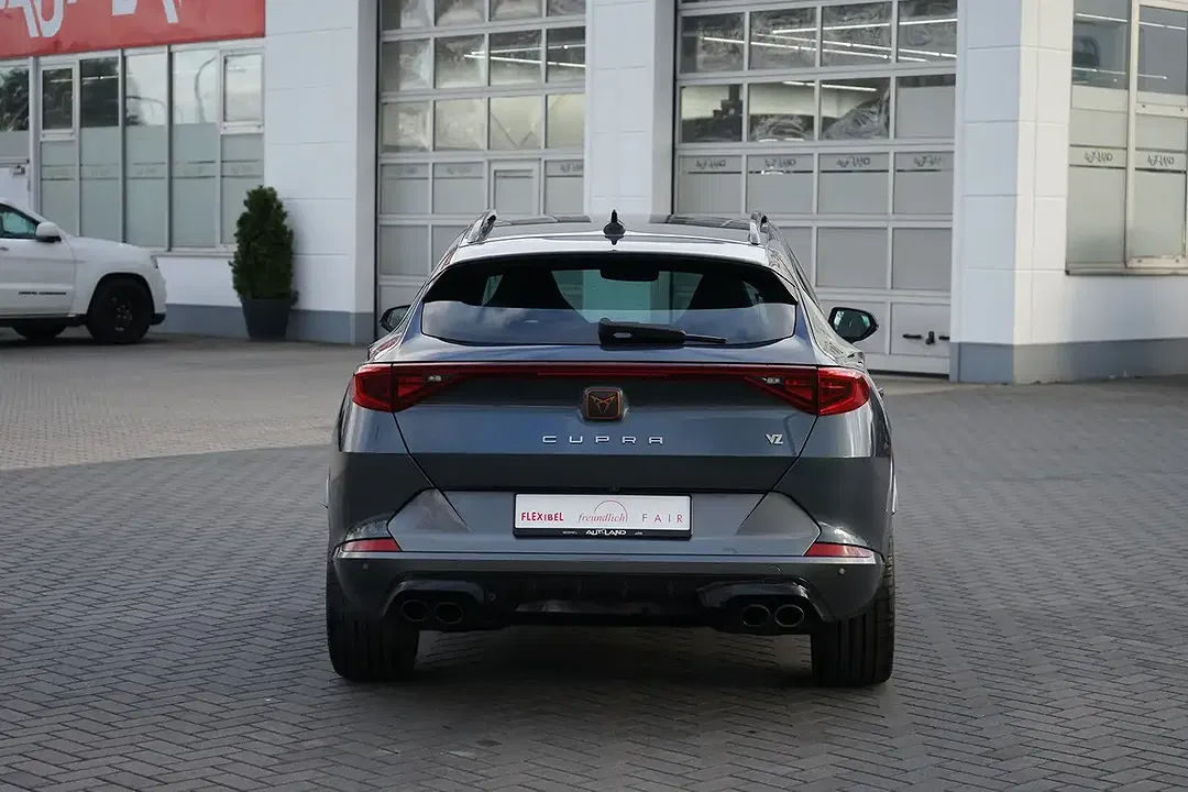 CUPRA Formentor 2.0 TSI DSG 4Drive VZ - Thumbnail 7