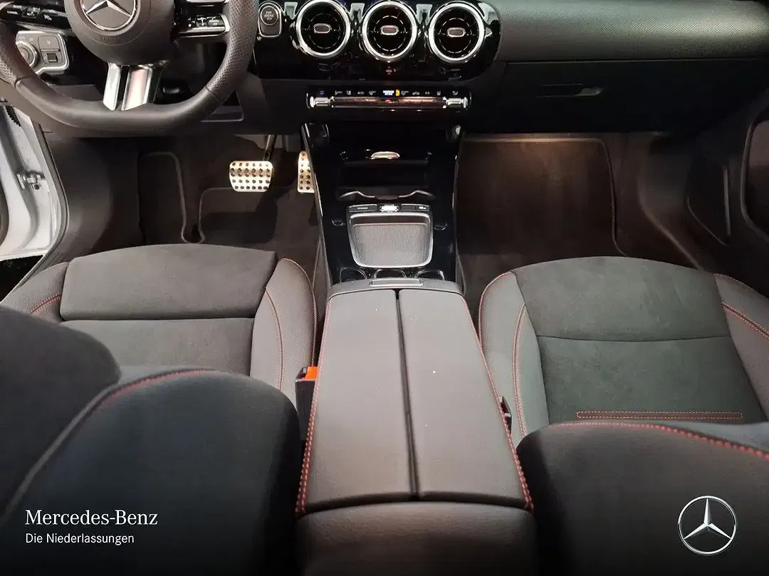 Mercedes-Benz A 250 AMG - Thumbnail 14