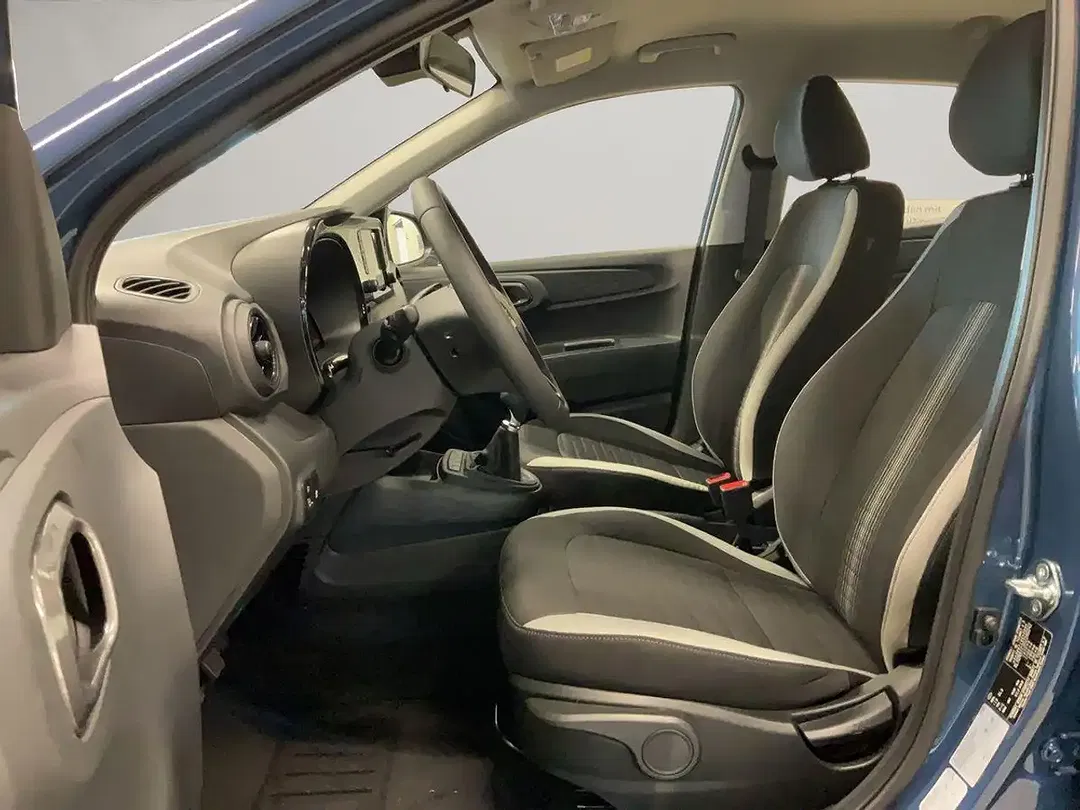 Hyundai i10 1.0 - Thumbnail 11