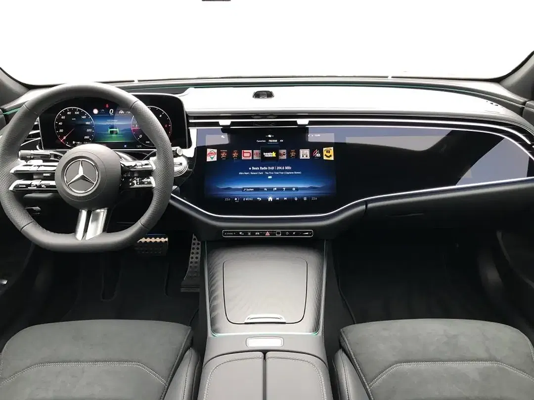 Mercedes-Benz E 450 4MATIC AMG MBUX Burmester Night - Thumbnail 4