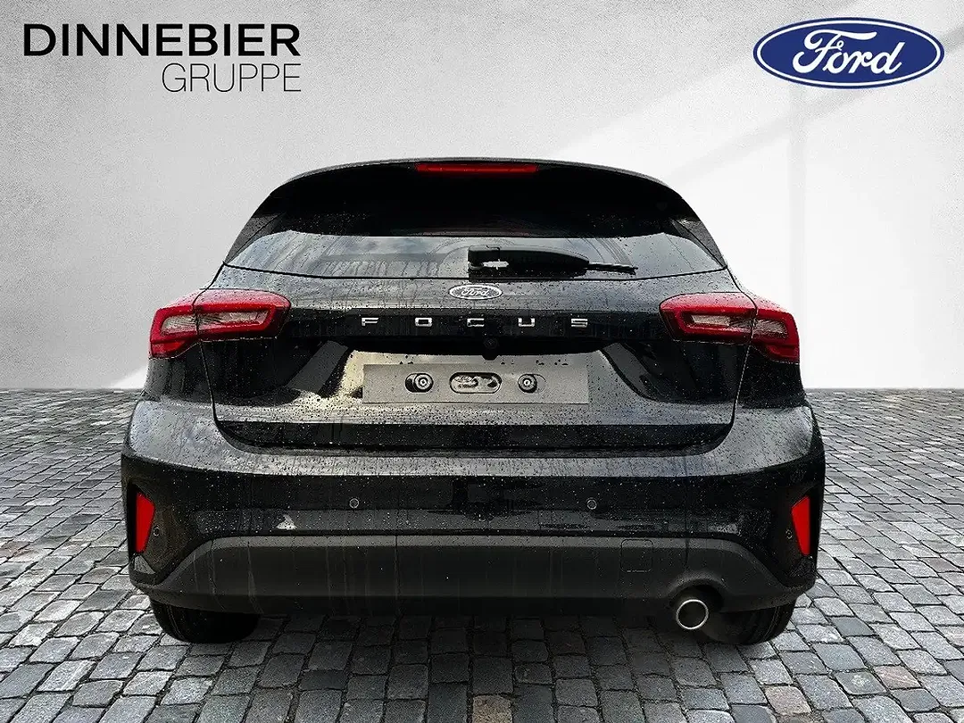 Ford Focus Titanium Edition - Thumbnail 3