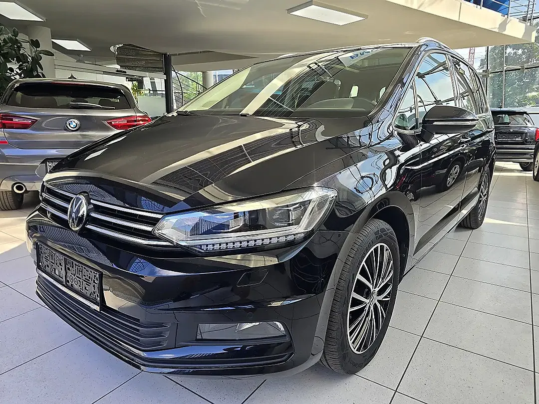 Volkswagen Touran 1.5 TSI BlueMotion Comfortline - foto 1