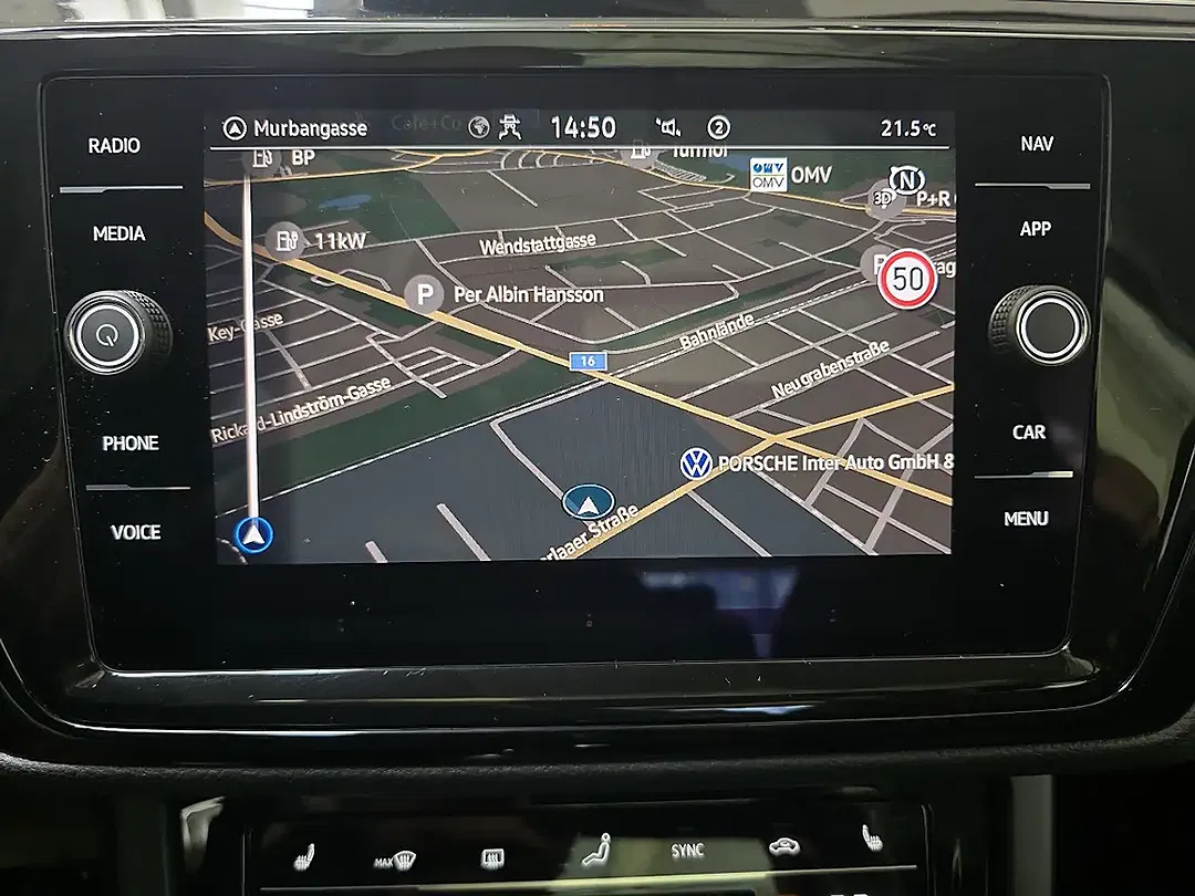 Volkswagen Touran 1.5 TSI BlueMotion Comfortline - Thumbnail 12