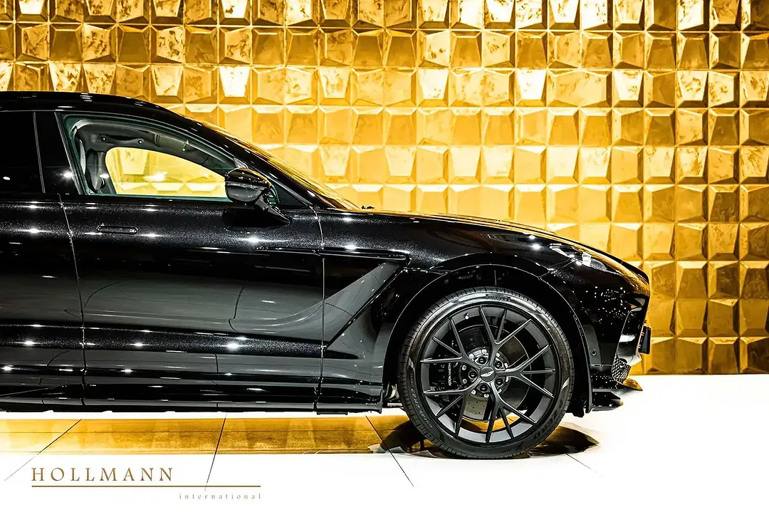 Aston Martin DBX 707 - Thumbnail 9