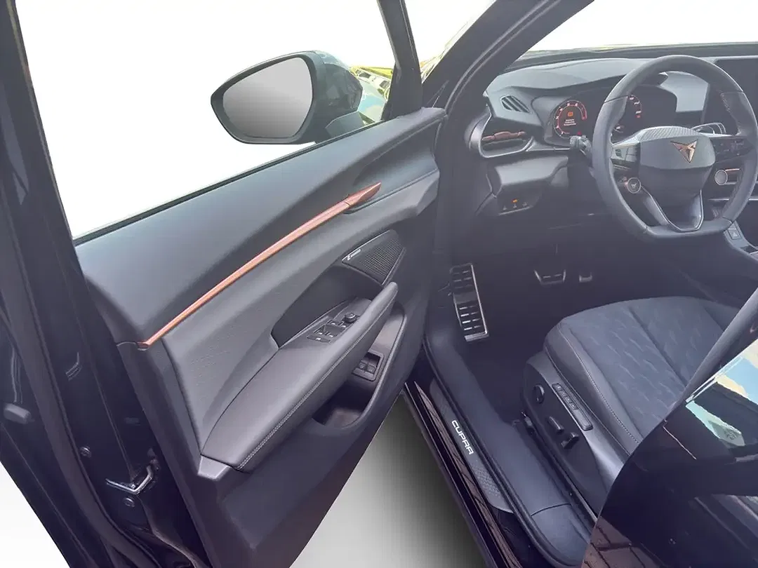 CUPRA Terramar 1.5 PHEV TSI DSG VZ DCC Matrix LED Copper - Thumbnail 9
