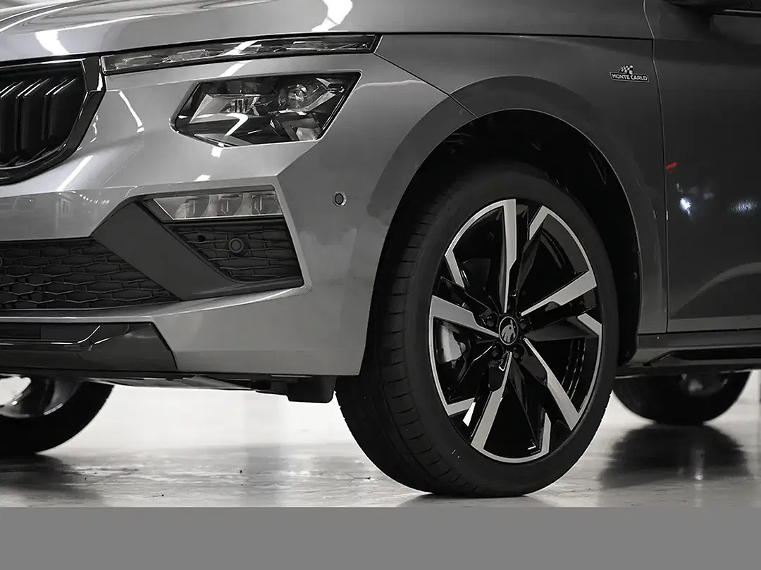 Skoda Kamiq 1.5 DSG Monte Carlo - Thumbnail 6