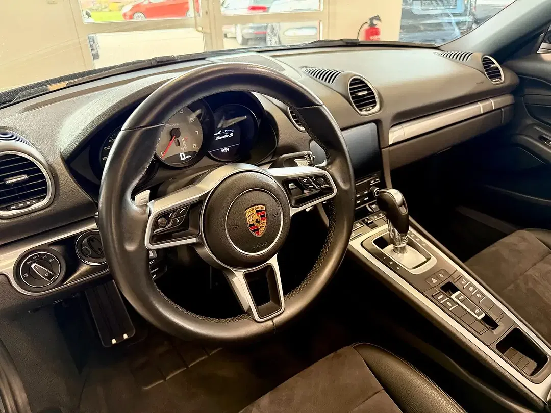 Porsche Boxster PDK S - Thumbnail 12