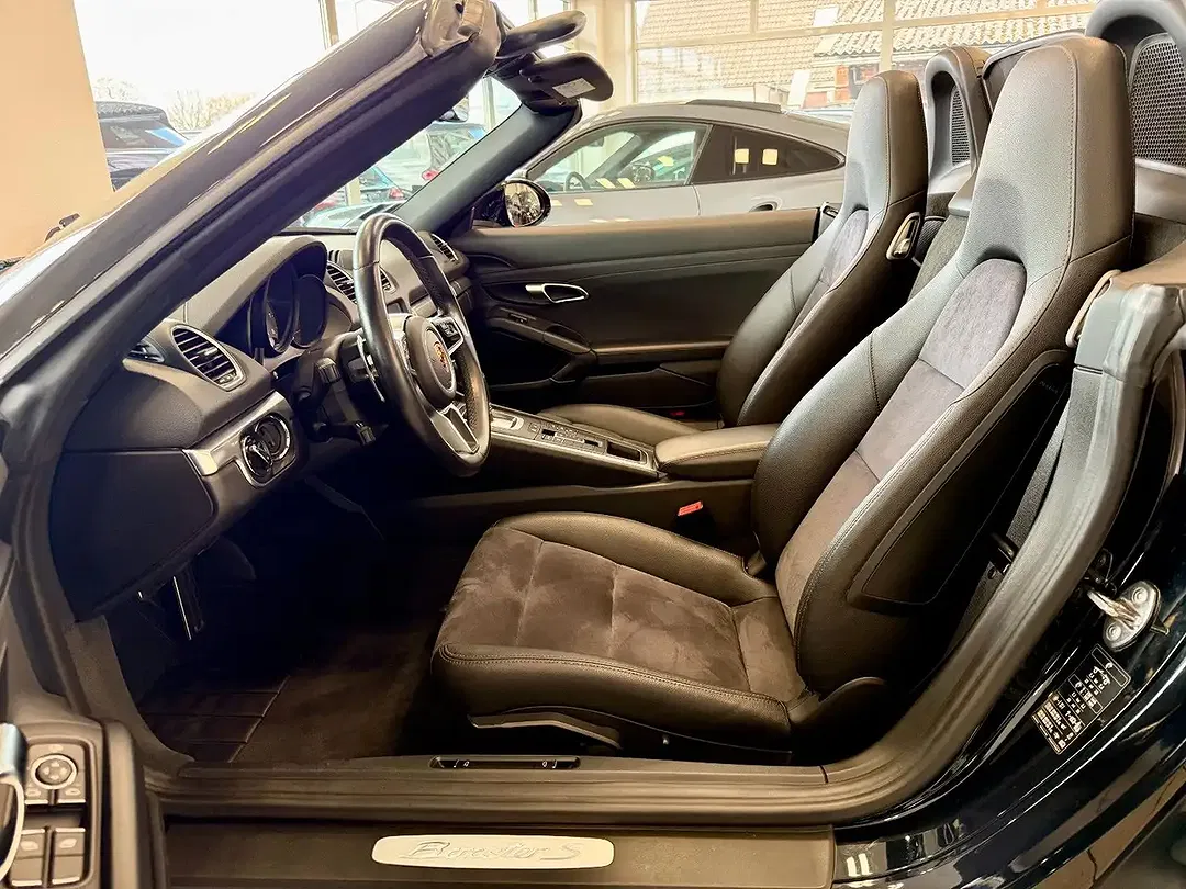 Porsche Boxster PDK S - Thumbnail 9