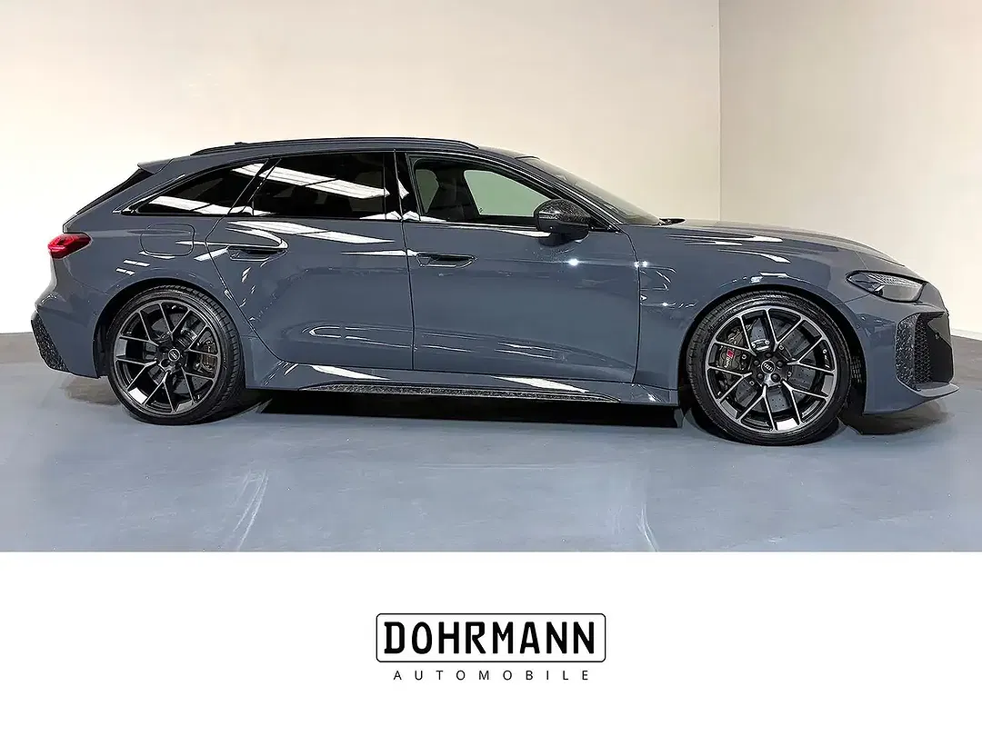 Audi RS5 Avant - Thumbnail 4