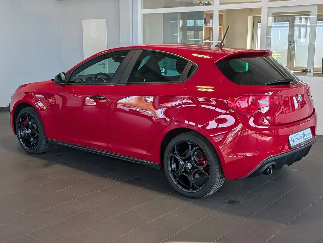 Alfa Romeo Giulietta JTDM Sport - Thumbnail 10