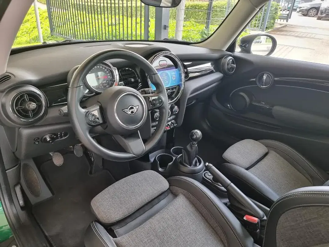 MINI Cooper - Thumbnail 6