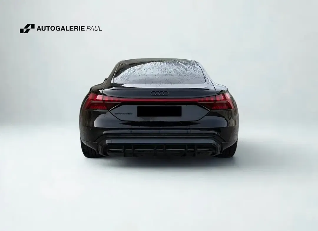 Audi e-tron GT - Thumbnail 3