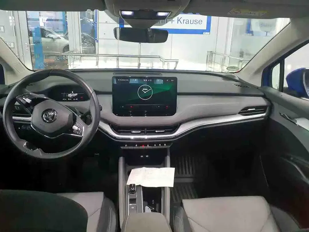 Skoda Enyaq 50 - Thumbnail 8