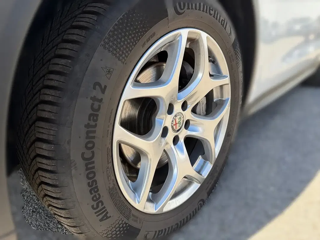 Alfa Romeo Stelvio 2.2 4x4 Business - Thumbnail 13