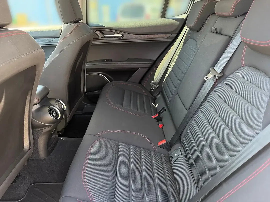 Alfa Romeo Stelvio 2.2 4x4 Business - foto 15