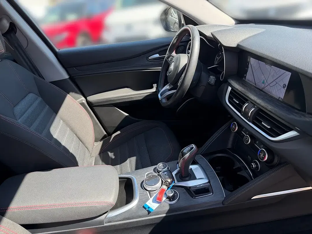 Alfa Romeo Stelvio 2.2 4x4 Business - Thumbnail 9