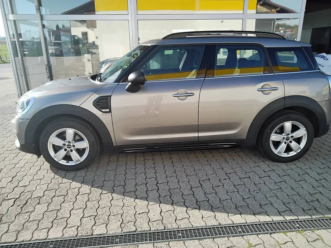 MINI One Countryman - Thumbnail 11