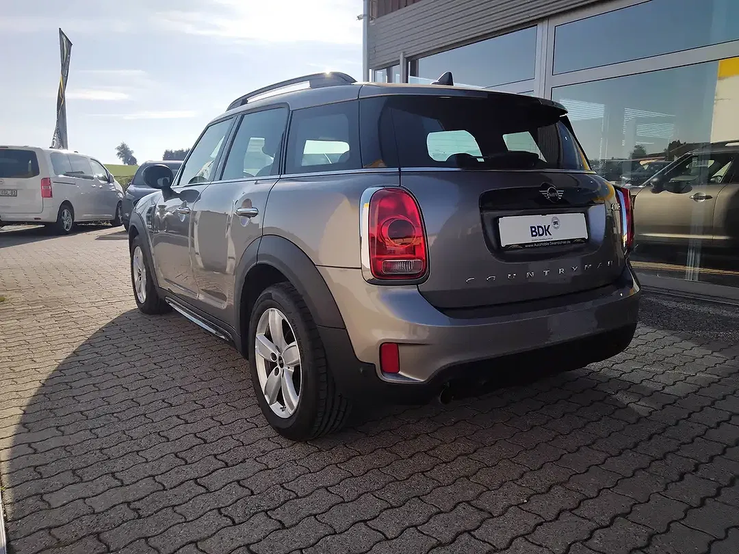 MINI One Countryman - Thumbnail 12