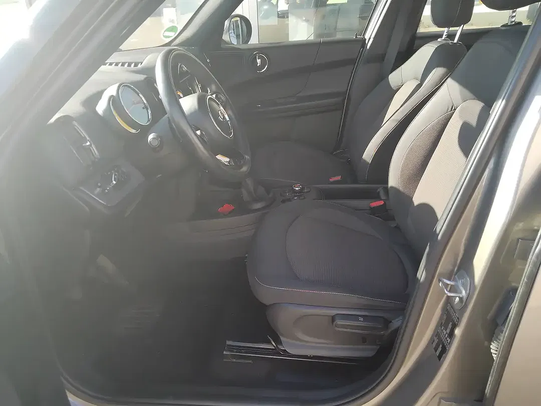 MINI One Countryman - Thumbnail 14