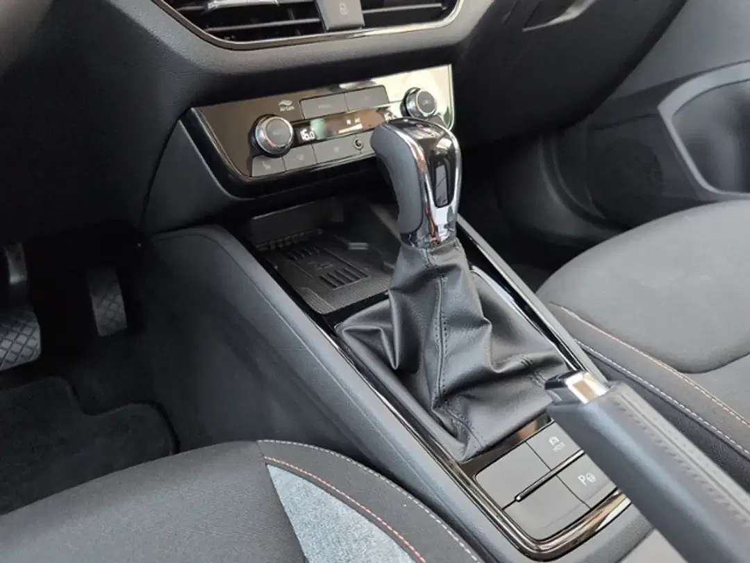 Skoda Kamiq 1.5 TSI DSG Tour - foto 14