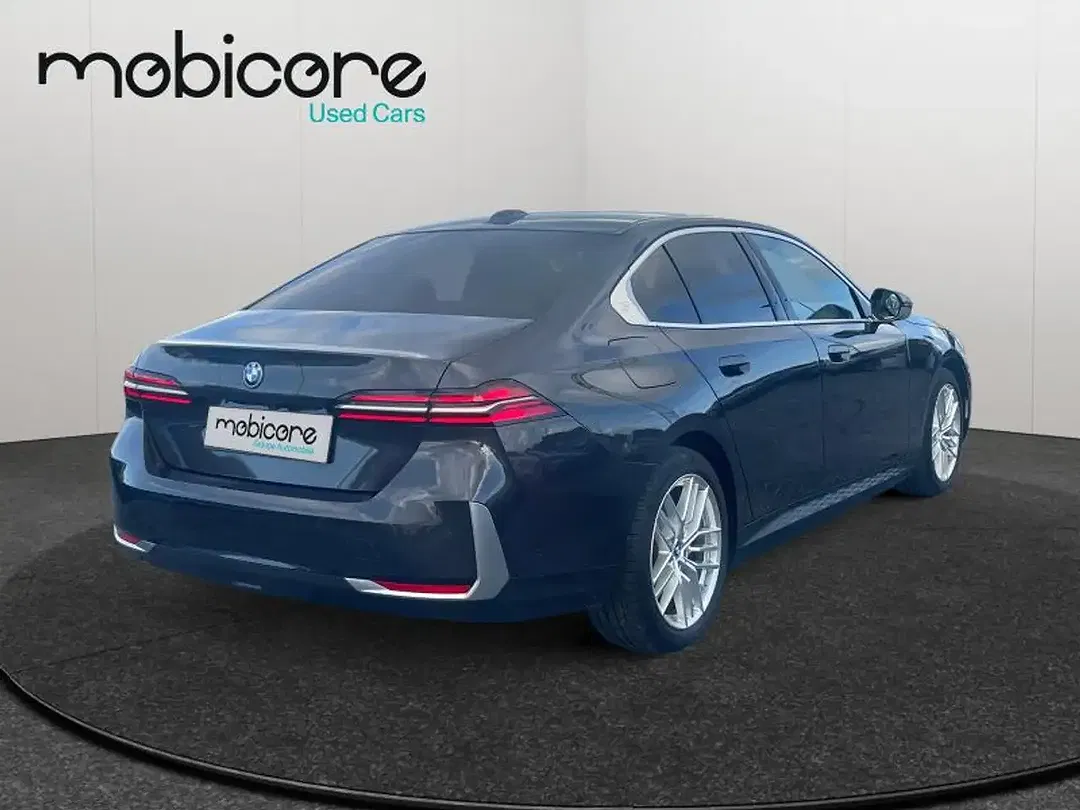 BMW 530 Luxury - foto 2