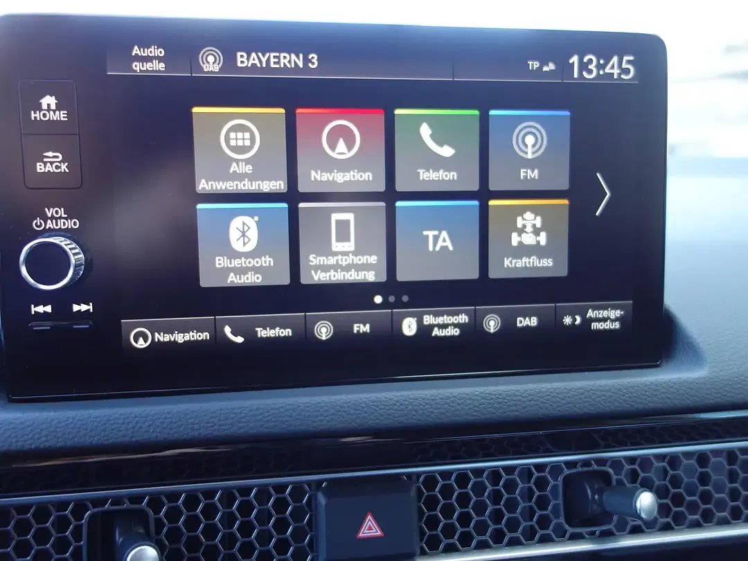 Honda Civic e:HEV Elegance - Thumbnail 4