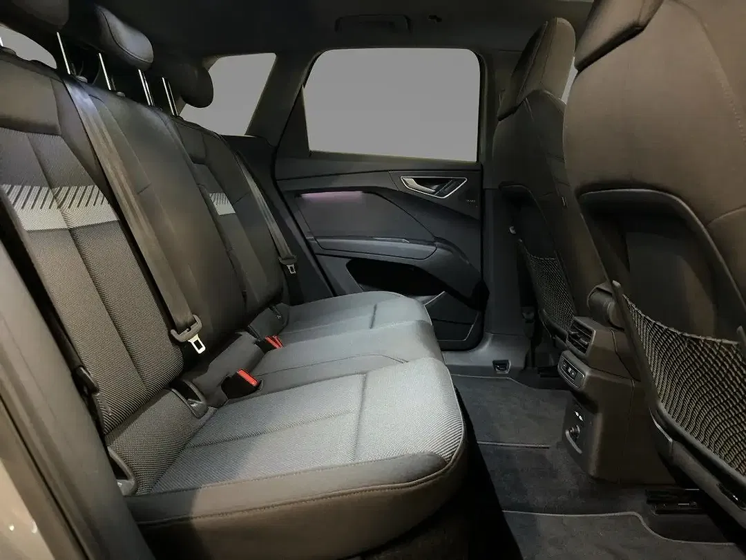 Audi Q4 e-tron 45 quattro - Thumbnail 8