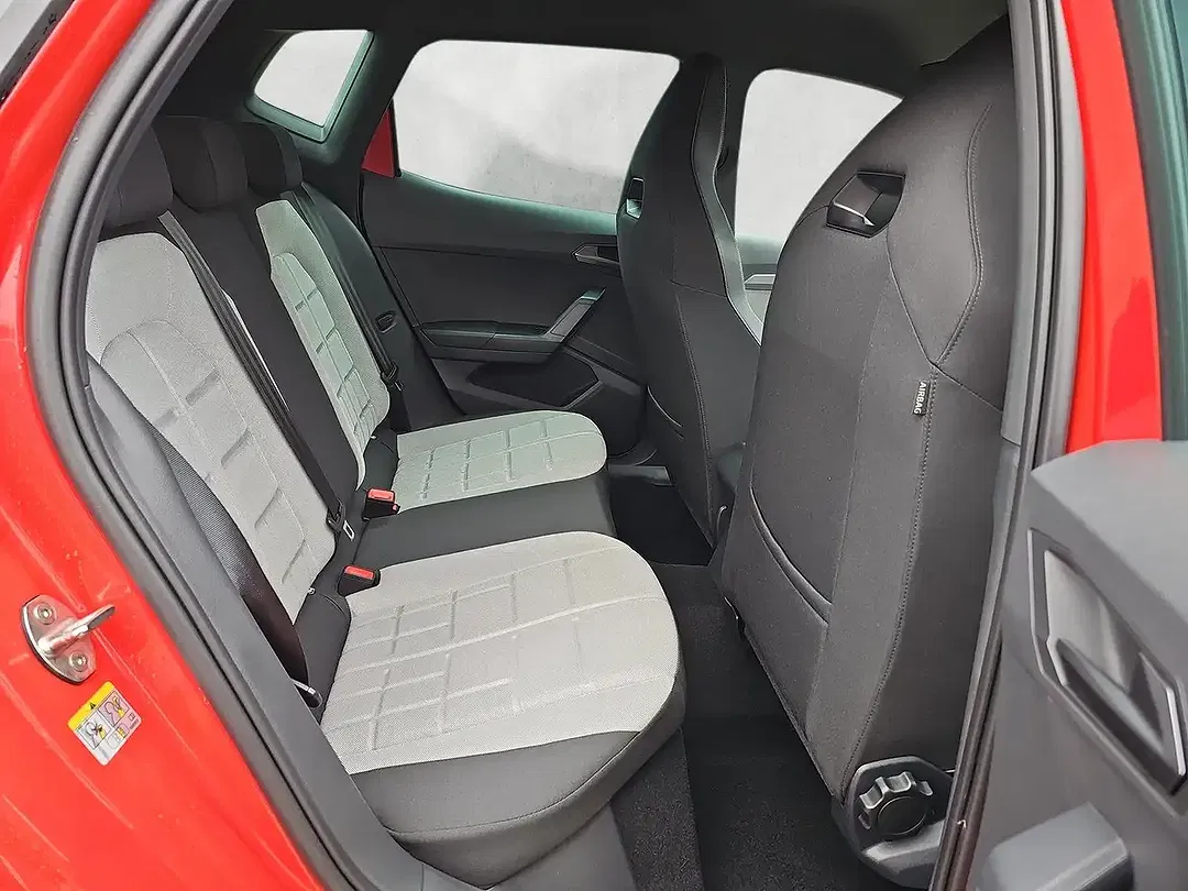 SEAT Arona 1.5 TSI DSG FR - Thumbnail 13