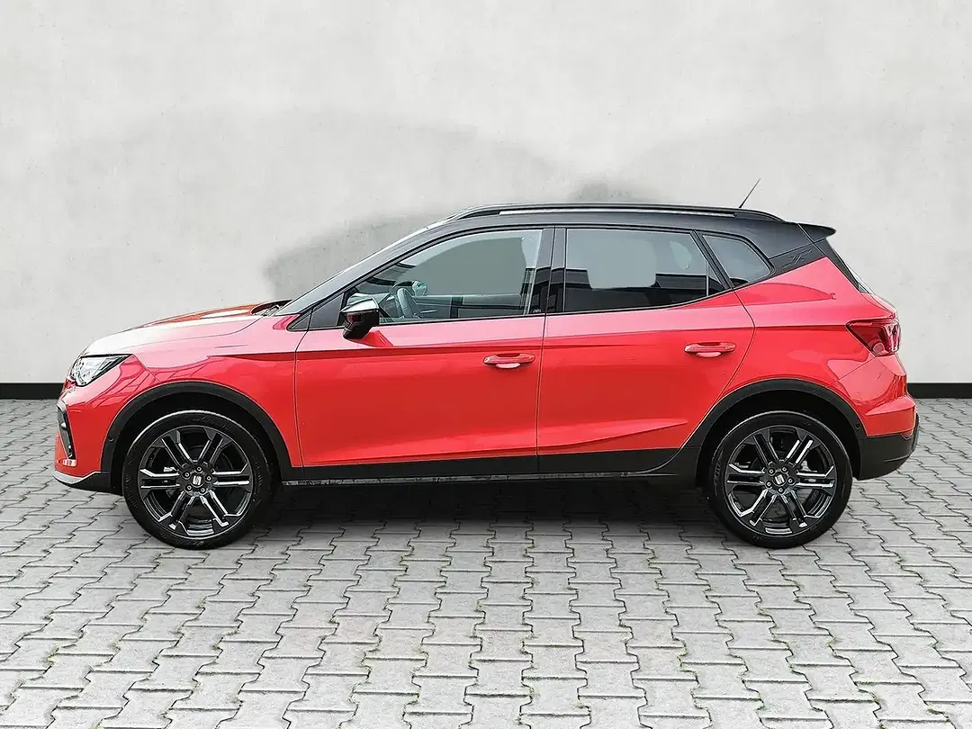 SEAT Arona 1.5 TSI DSG FR - Thumbnail 4