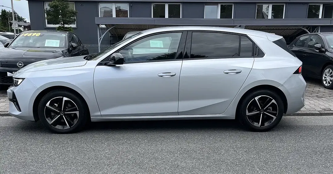 Opel Astra 1.2 Turbo GS - Thumbnail 2