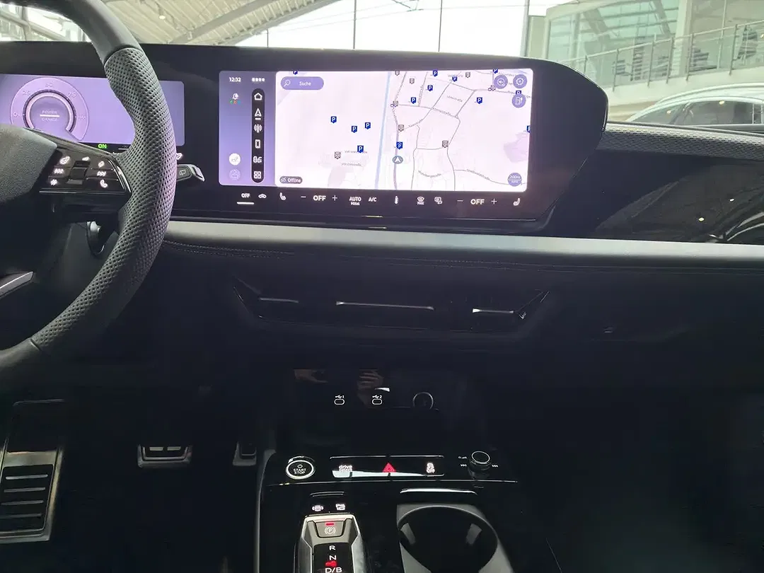 Audi A6 e-tron performance Avant S line - Thumbnail 11