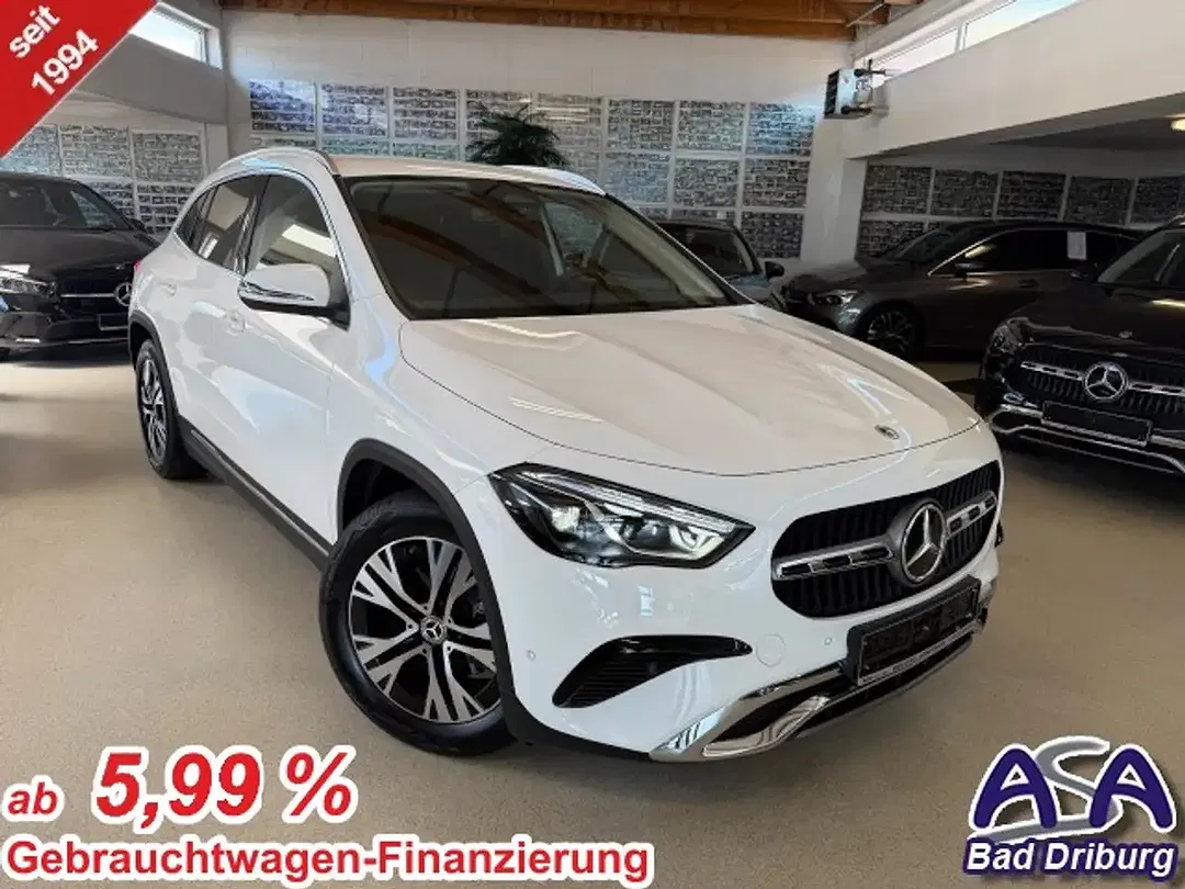 Mercedes-Benz GLA 200 - foto 1