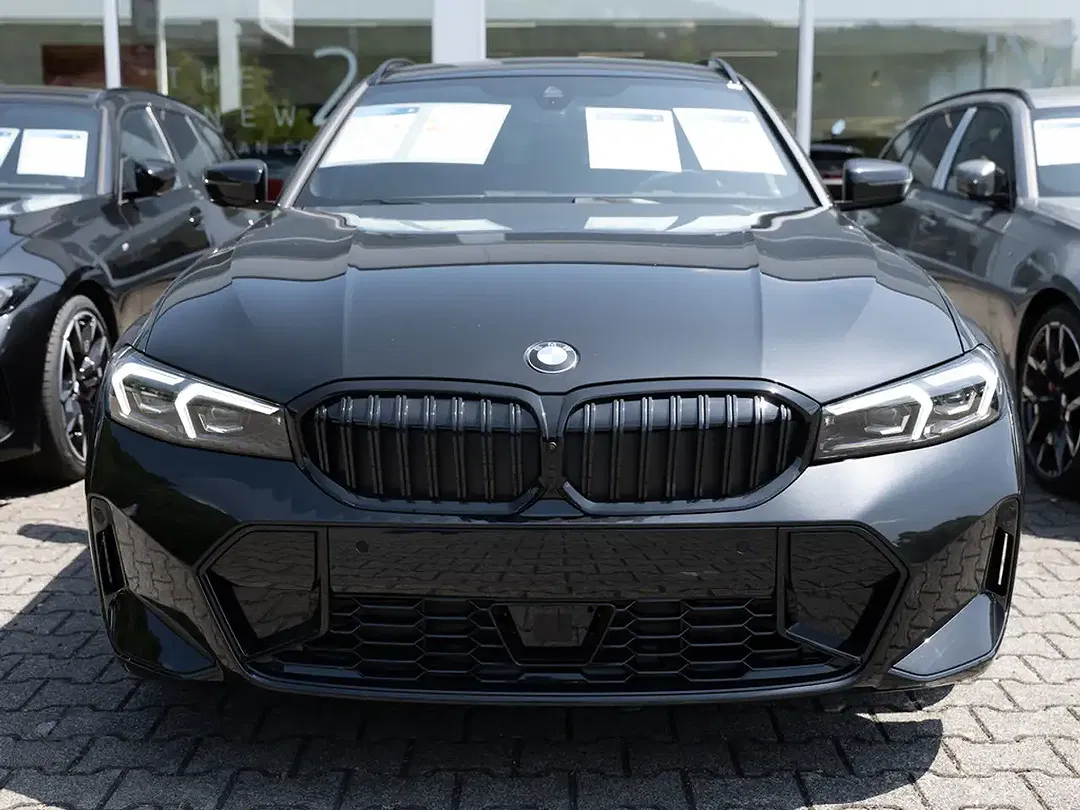 BMW 320 Touring M Sport Pro - Thumbnail 3