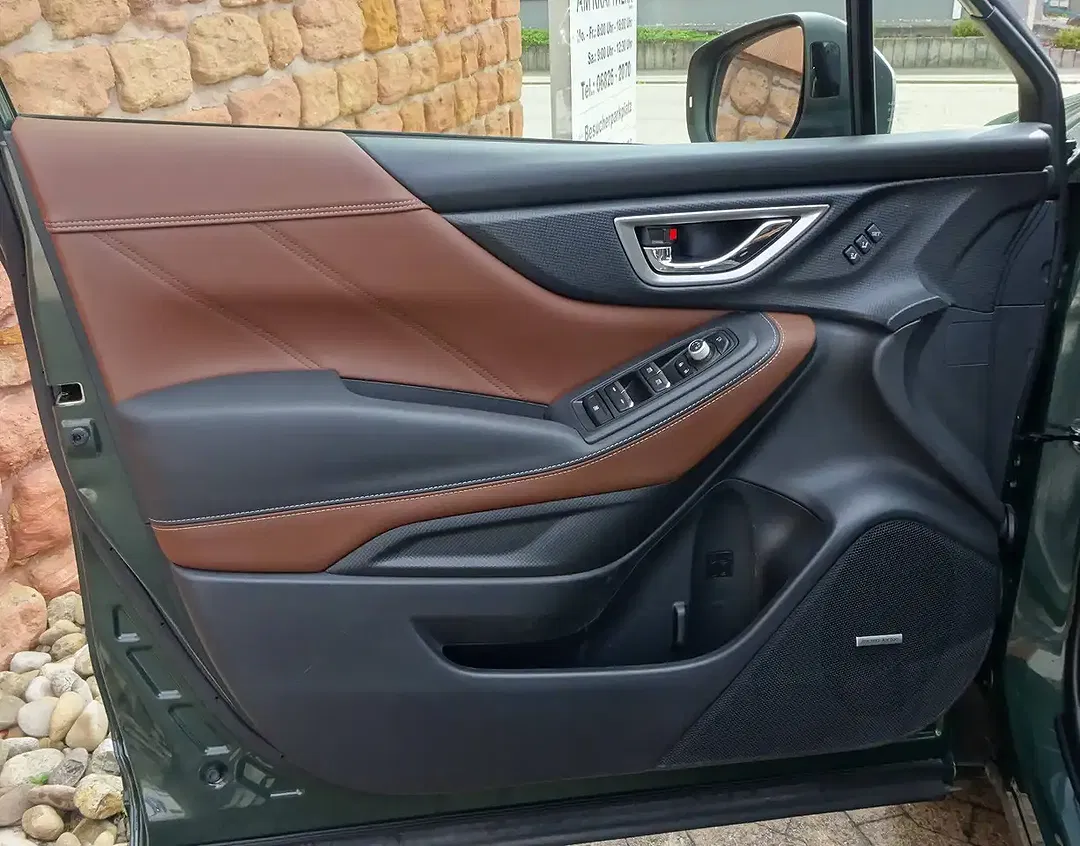 Subaru Forester Platinum - Thumbnail 11