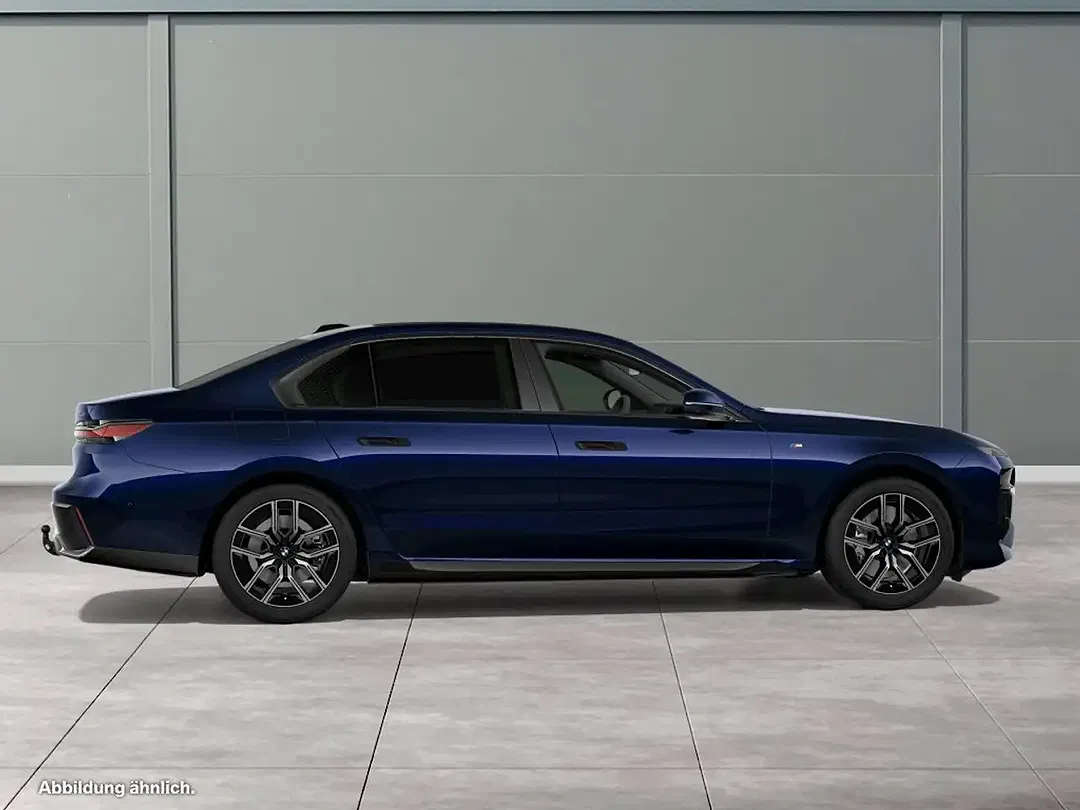 BMW 750 xDrive M - Thumbnail 10