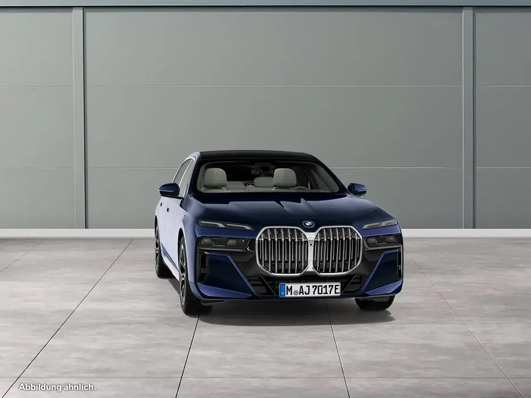 BMW 750 xDrive M - foto 13