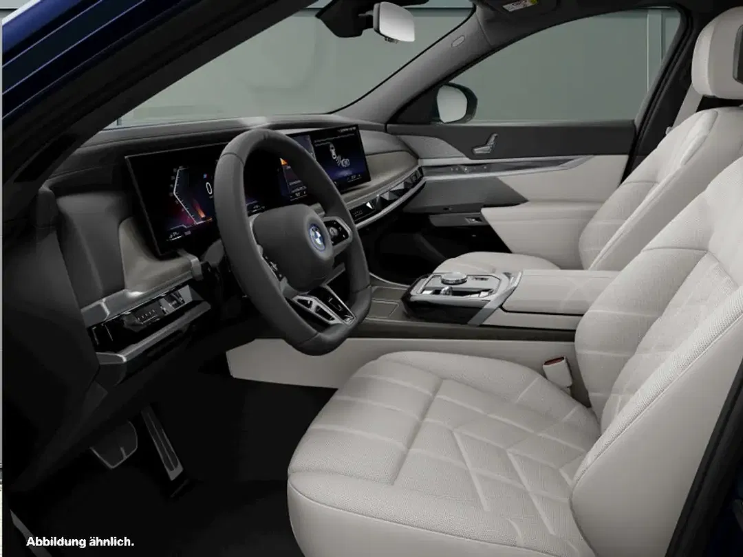 BMW 750 xDrive M - Thumbnail 4