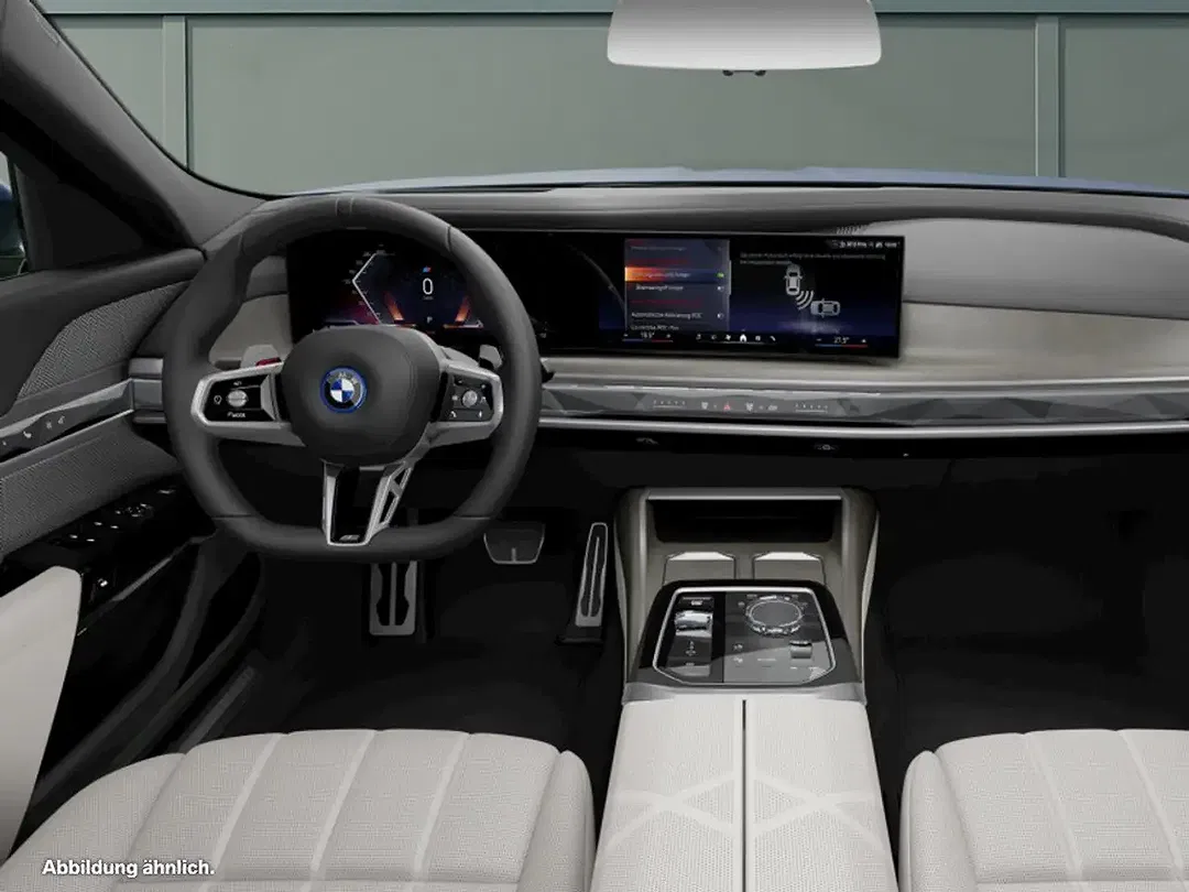 BMW 750 xDrive M - Thumbnail 5