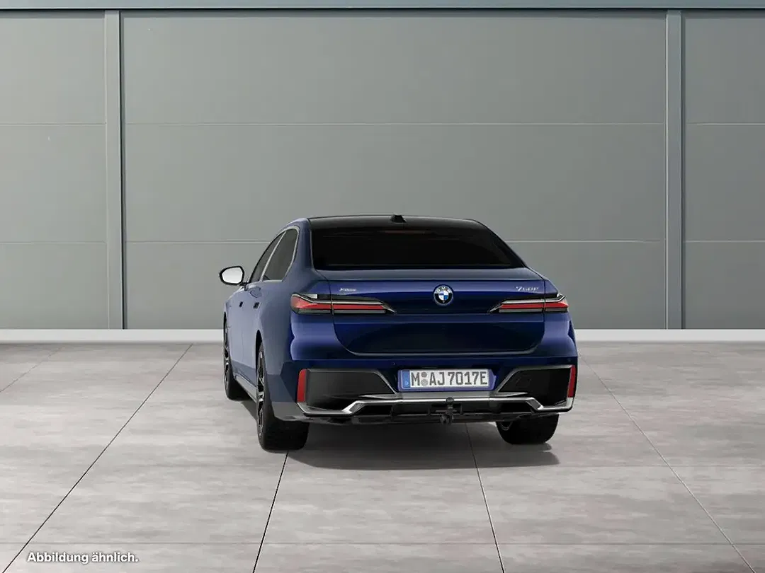 BMW 750 xDrive M - Thumbnail 9